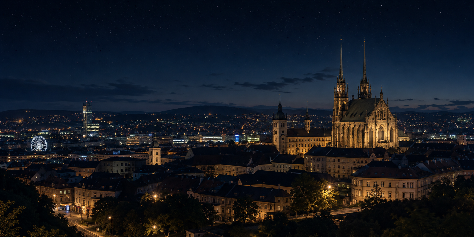 Noční pohled na osvětlené Brno